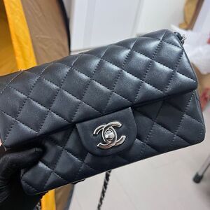 Chanel Women Pre-Loved Bag Very Good Condition